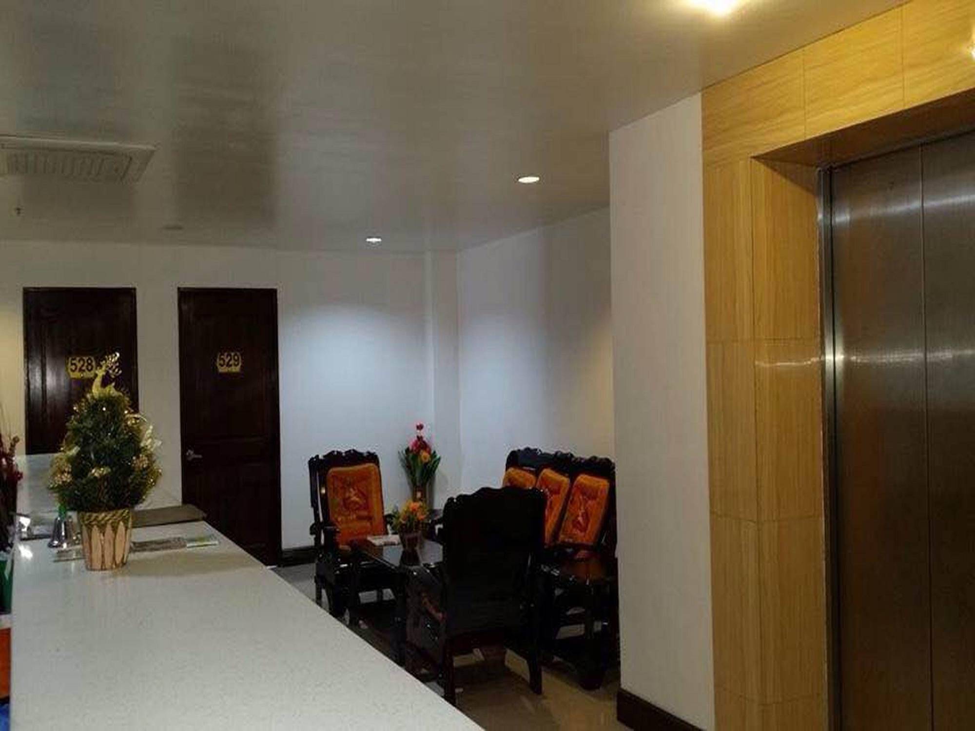 Reddoorz Plus Near Vigan City Commercial Center Exterior foto