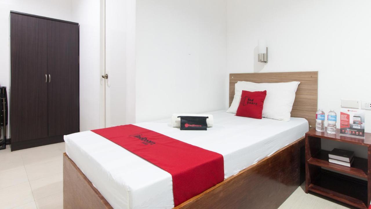 Reddoorz Plus Near Vigan City Commercial Center Exterior foto