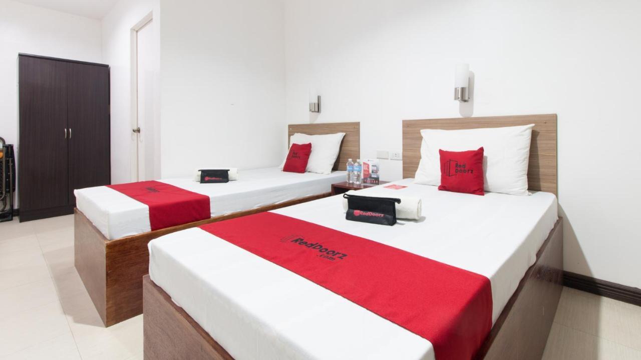 Reddoorz Plus Near Vigan City Commercial Center Exterior foto